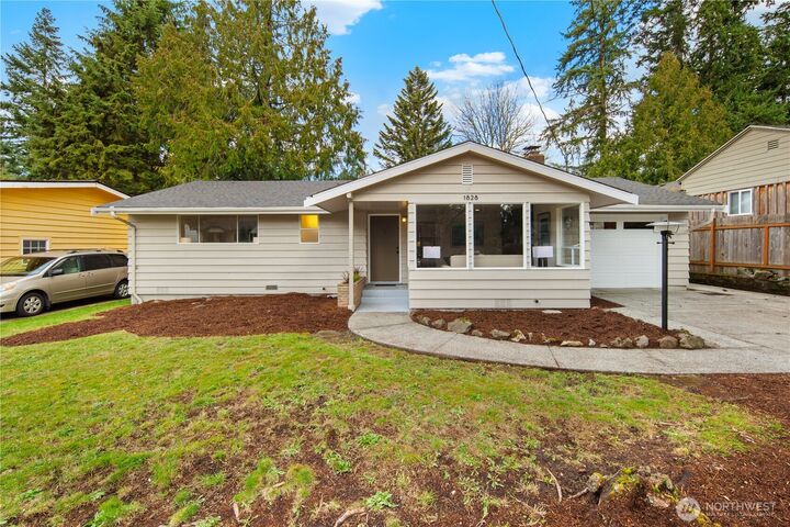 Property Photo:  1828 NE 171st Street  WA 98155 