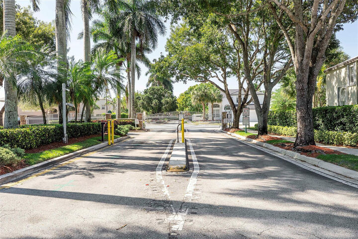 Property Photo:  15883 NW 11th Street  FL 33028 