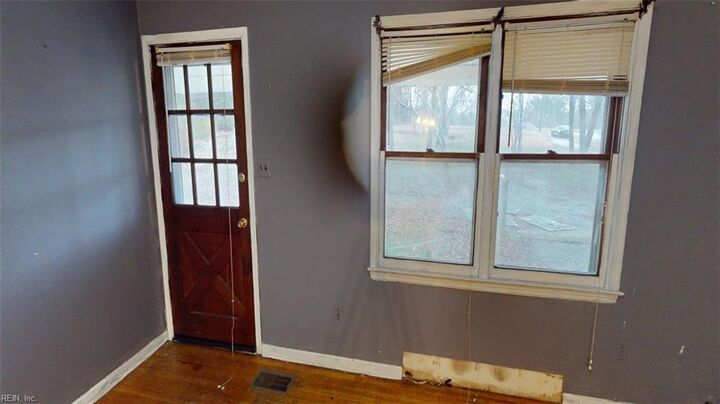 Property Photo:  6240 Farmers Dr  VA 23011 