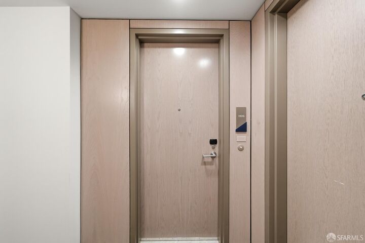 Property Photo:  188 W Saint James Street 11016  CA 95110 