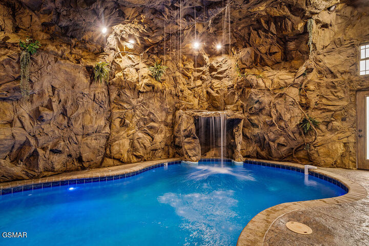 Property Photo:  2011 Turkey Creek Way  TN 37862 