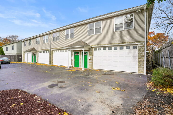 Property Photo:  13 South Street 2 Rear  CT 06854 