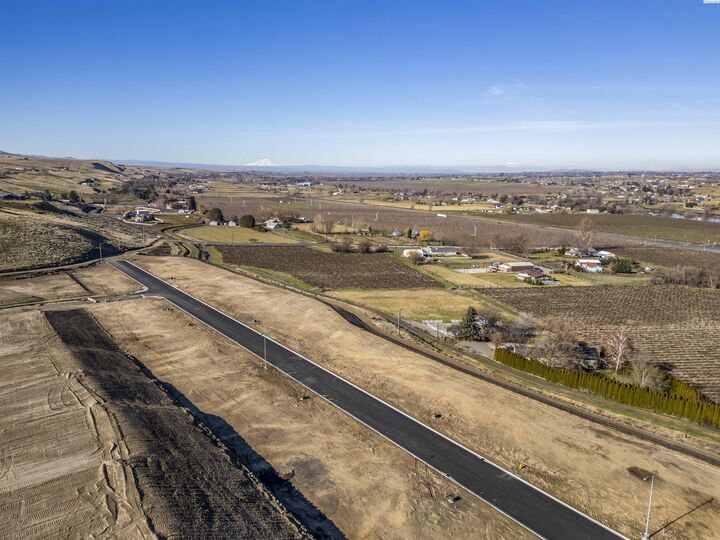 Property Photo:  1633 SW Kelandren Drive  WA 99350 