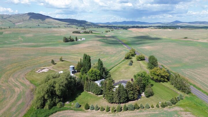 Property Photo: 47001 SR 27 WA 99033