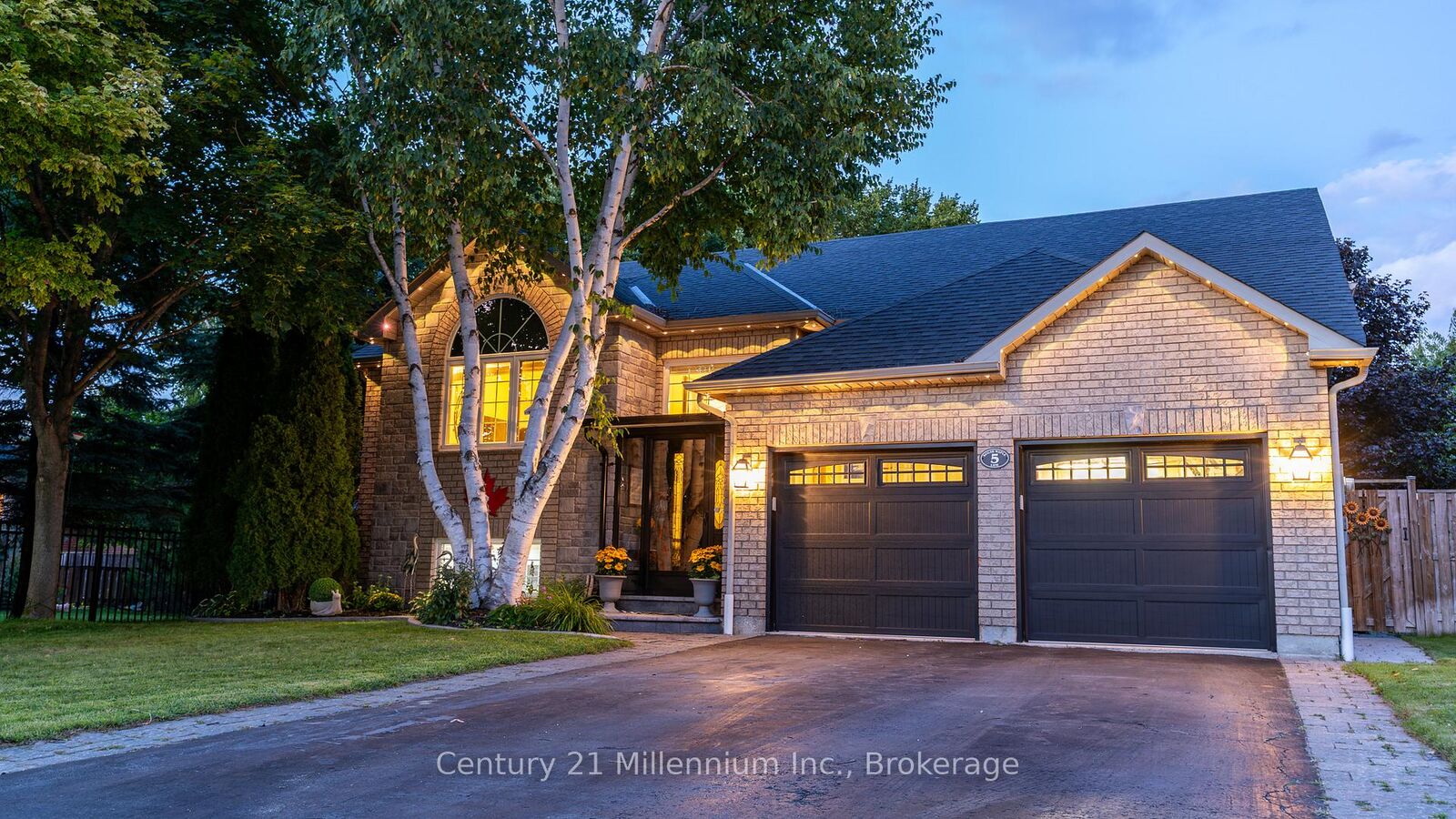 Property Photo:  5 Sugar Maple Lane  ON L9Z 1P4 