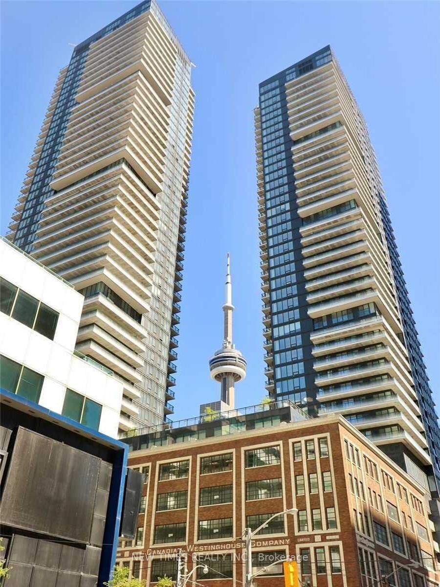 Property Photo:  115 Blue Jays Way 3107  ON M5V 0N4 