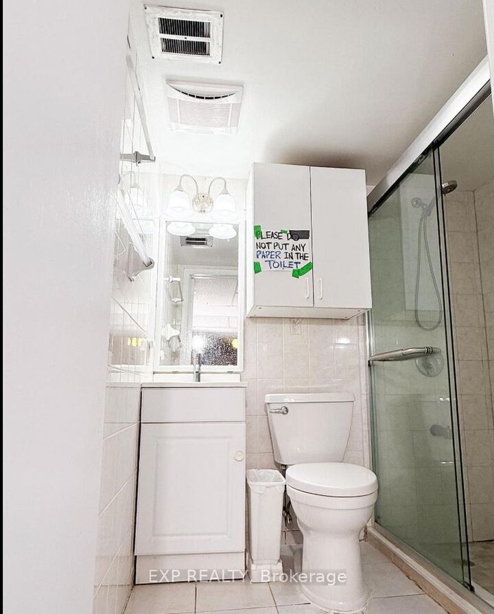 Photo de la propriété: 500 Drewry Avenue Basement Room 3 ON M2R 2L1