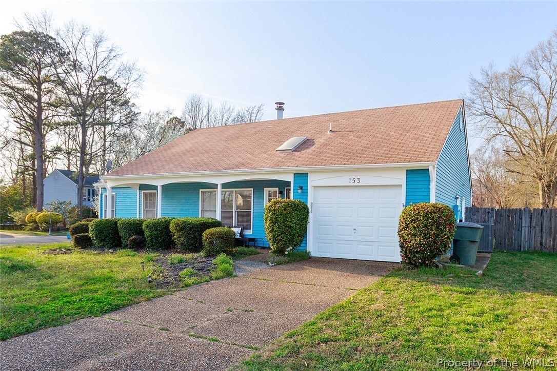 Property Photo:  153 Robinhood Lane  VA 23602 