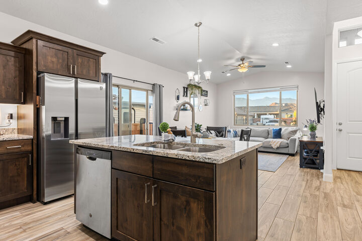 Property Photo:  3595 W 150 St N  UT 84737 