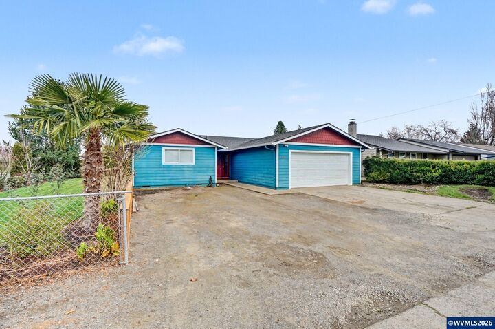 Property Photo:  4713 Herrin Dr NE  OR 97305 