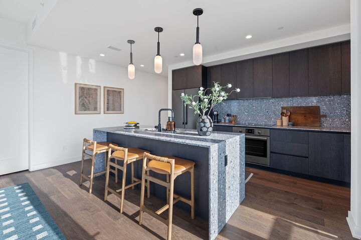 Property Photo:  84 East Avenue 3906  TX 78701 