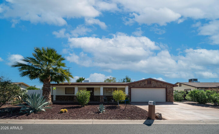 Property Photo:  637 S Copper Drive  AZ 85120 