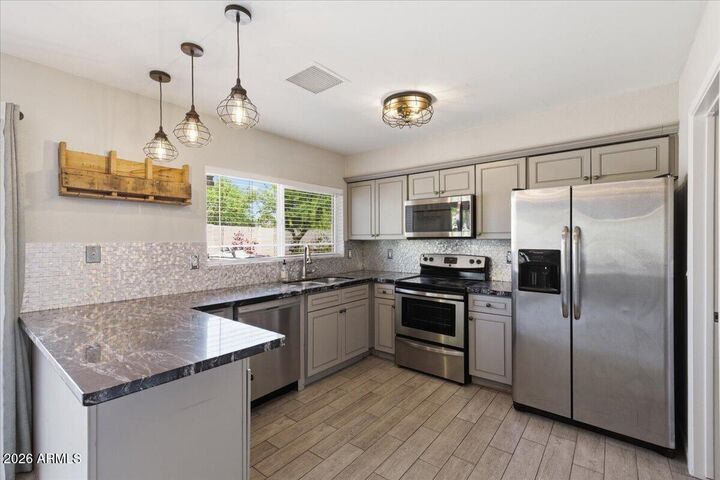 Property Photo:  3838 S Roosevelt Street  AZ 85282 