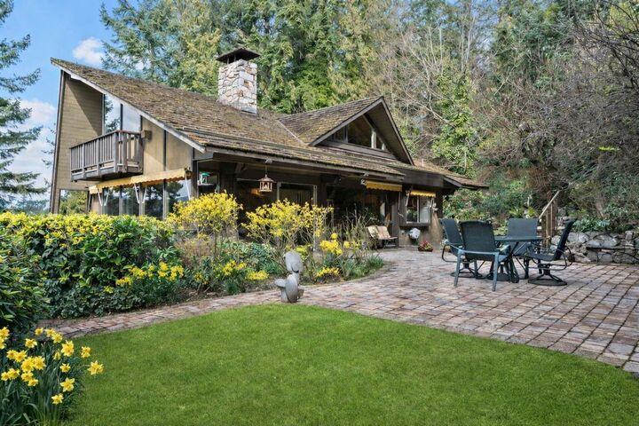 6035 Eagleridge Drive — photo 1