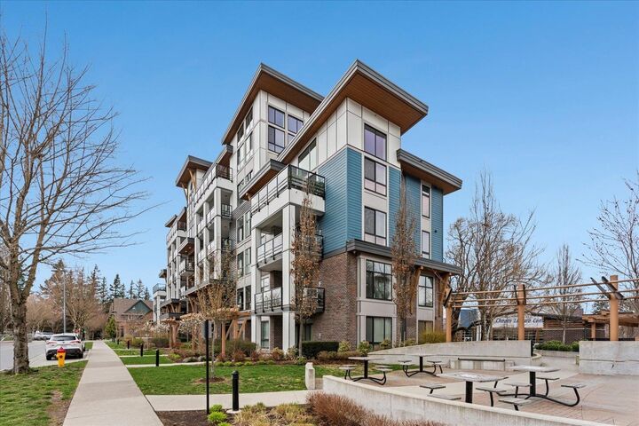 Property Photo: 45500 Market Way 503 BC V2R 6G5