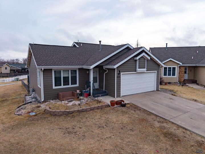 Property Photo: 4226 Range View Ct SD 57701