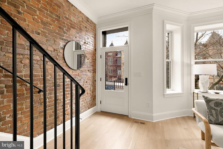 Property Photo: 25 T Street NW DC 20001