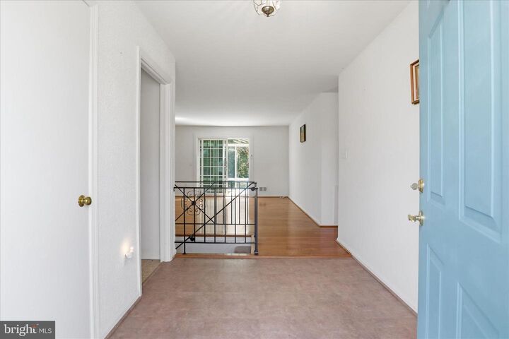 Property Photo:  6711 Stoneybrooke Lane  VA 22306 