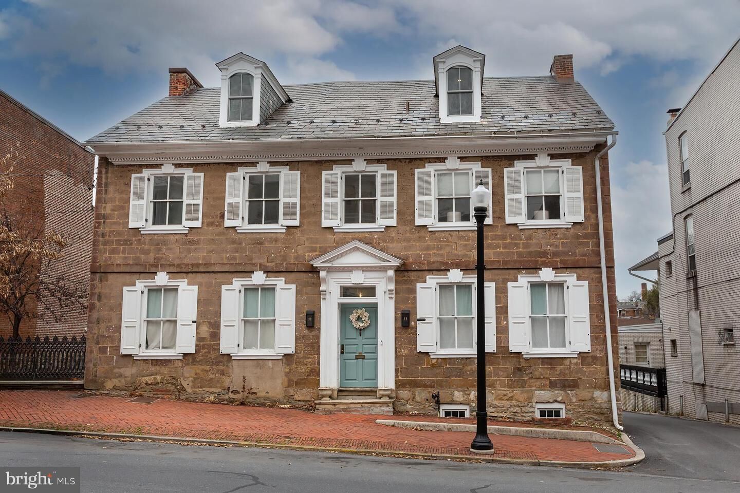 Property Photo:  323 W King Street  PA 17603 