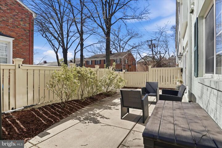 Property Photo:  1293 N Van Dorn Street  VA 22304 