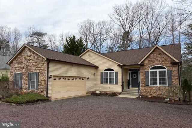 Property Photo:  101 Oak Court  VA 22508 