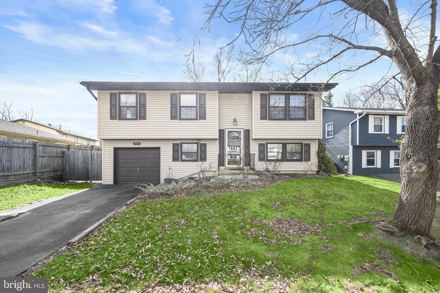 Property Photo:  2413 Springlake Court W  MD 21054 