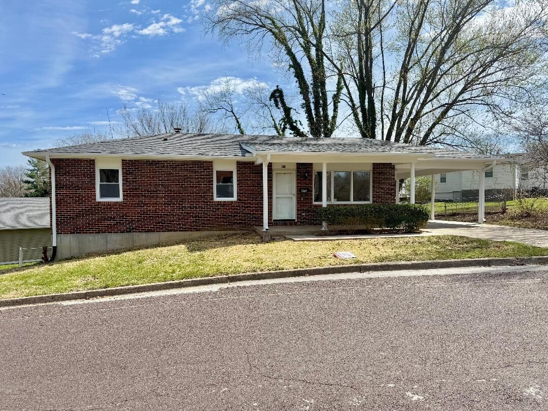 Property Photo: 800 Sycamore St MO 65233