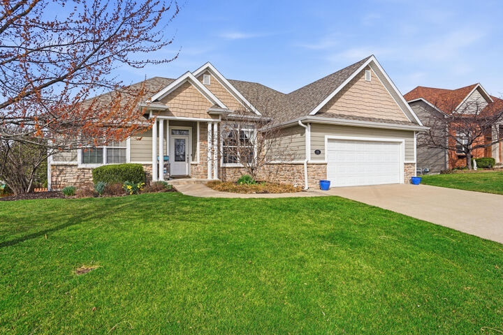 Property Photo: 15 Lexibelle Dr MO 65201