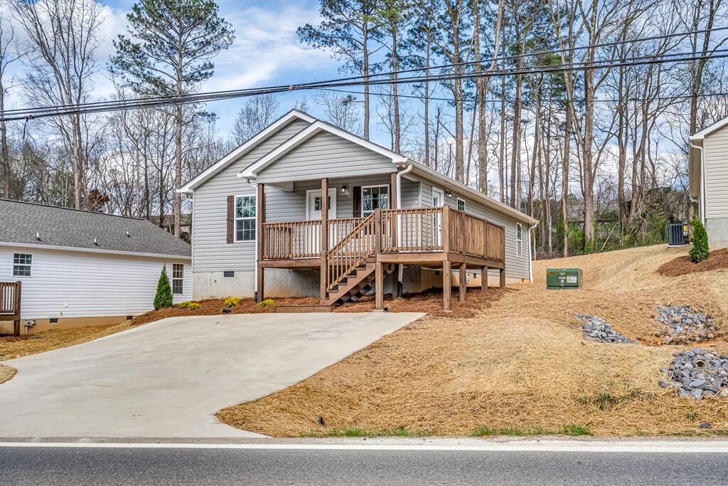 Property Photo:  1624 Waring Road  GA 30721 