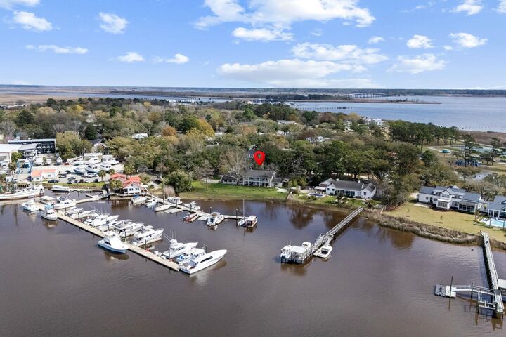 Property Photo:  201 River Rd.  SC 29440 