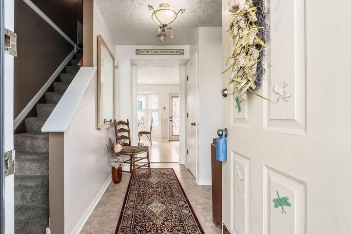 Property Photo:  6049 Woodsboro Drive  OH 43228 