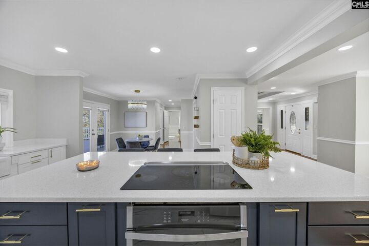 Property Photo: 405 Park Lake SC 29223-6014