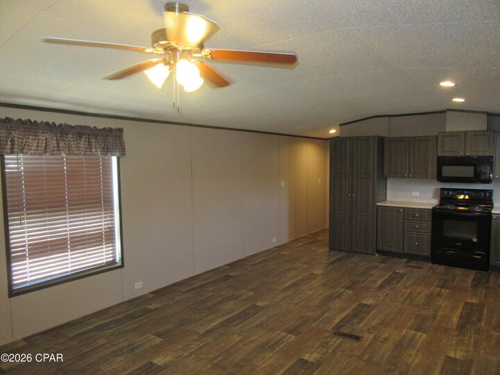 Property Photo: 4905 Alameda Street #1 FL 32404