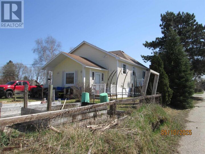 Property Photo:  201 Garden Street  ON P0T 1T0 