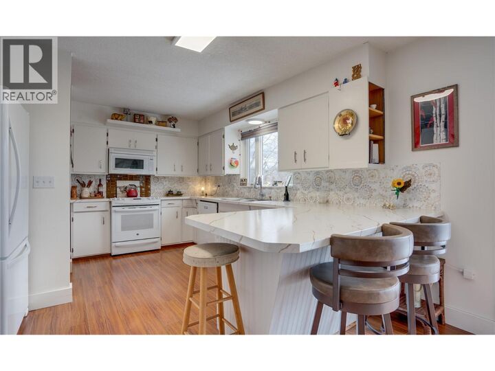 Property Photo: 4094 Lansdowne Road BC V4Y 0V3