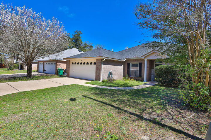 Property Photo: 1029 Arthur Ashe Court FL 32547