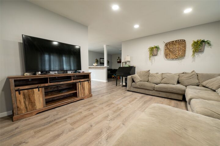 Property Photo: 538 E 37th Street PA 16504