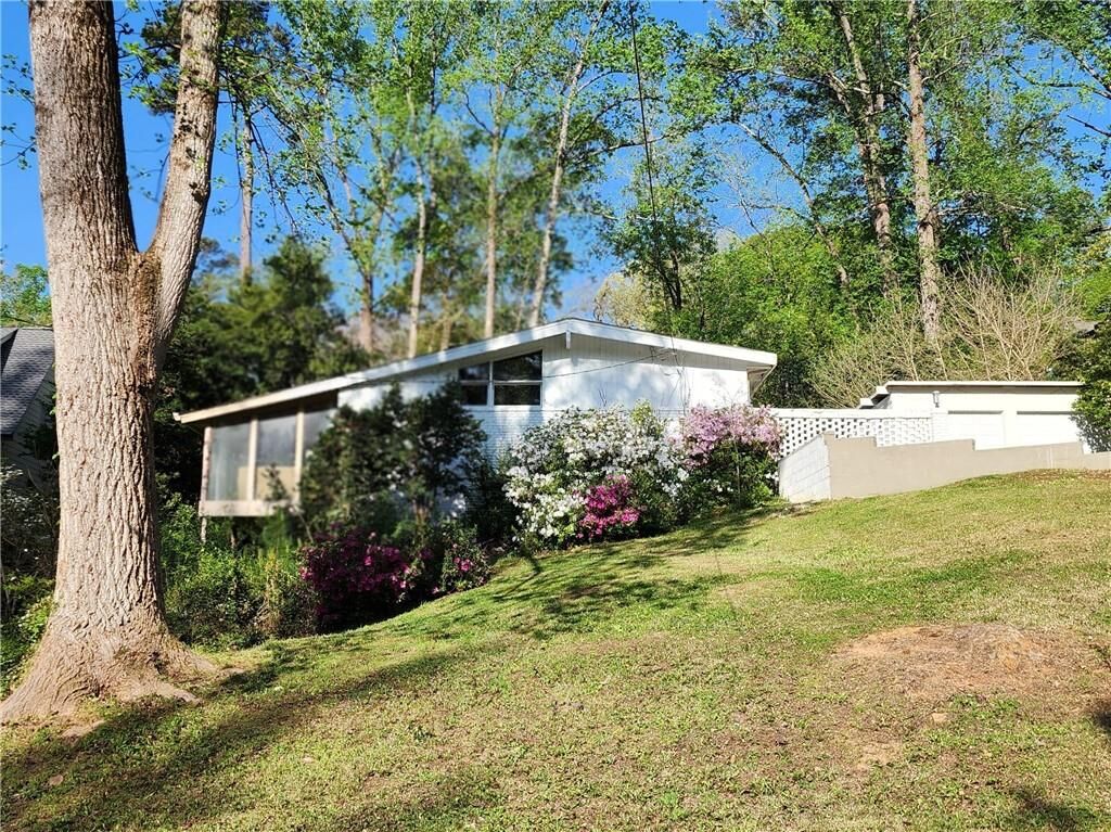 Property Photo: 3906 Land O Lakes Drive NE GA 30342