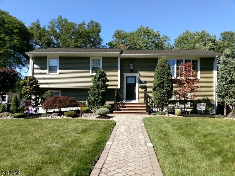 Property Photo:  25 Kent Pl  NJ 07066 