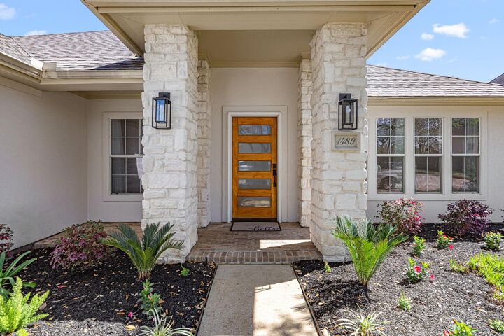 Property Photo:  1489 Garden Lakes Drive  TX 77546 
