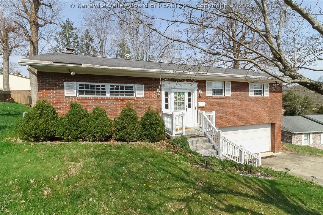 Property Photo: 2731 Kincaid Drive WV 25177