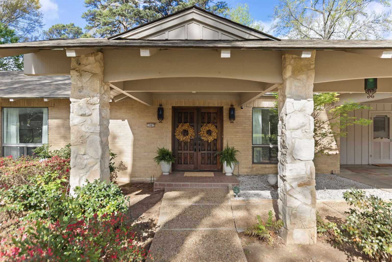Property Photo:  1907 N Tenth Street  TX 75601 