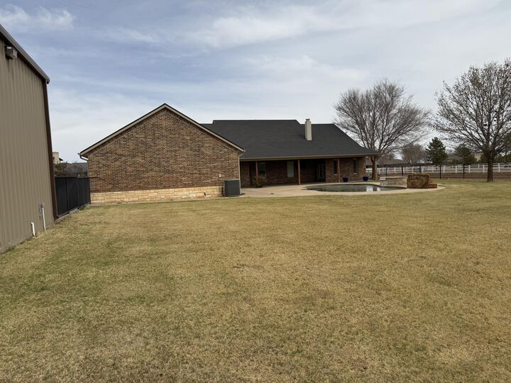 Property Photo:  8001 County Road 6920  TX 79407 
