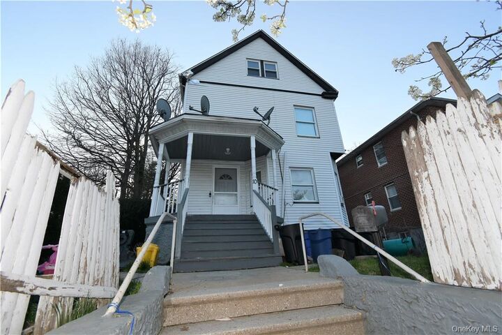 Property Photo:  10 Pratt Avenue  NY 10550 