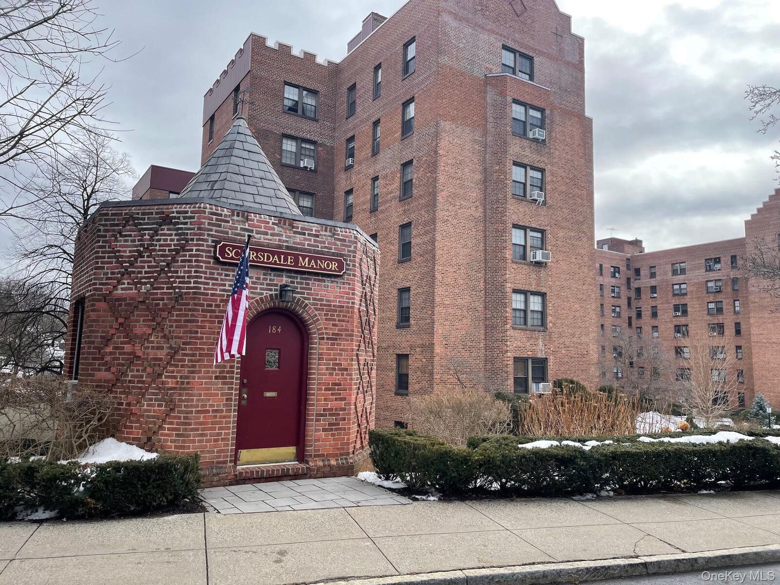 Property Photo:  192 Garth Road 4N  NY 10583 