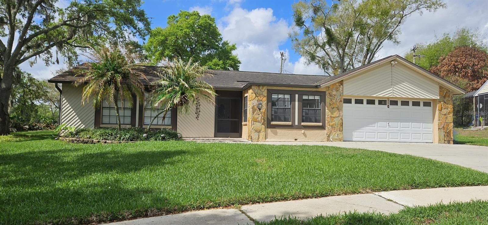 Property Photo:  2441 Bucknell Drive  FL 33596 