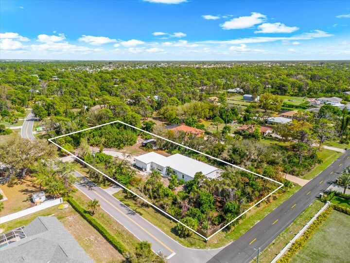 Property Photo:  1725 Overbrook Road  FL 34223 
