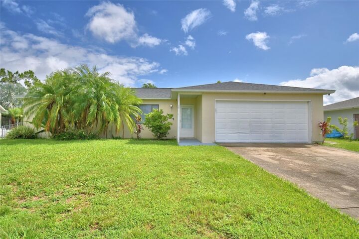 Property Photo:  2123 Ramsdale Drive SE  FL 32909 