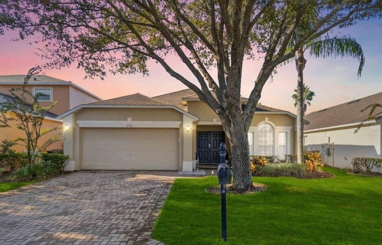 Property Photo: 259 Bridgewater Drive FL 33897