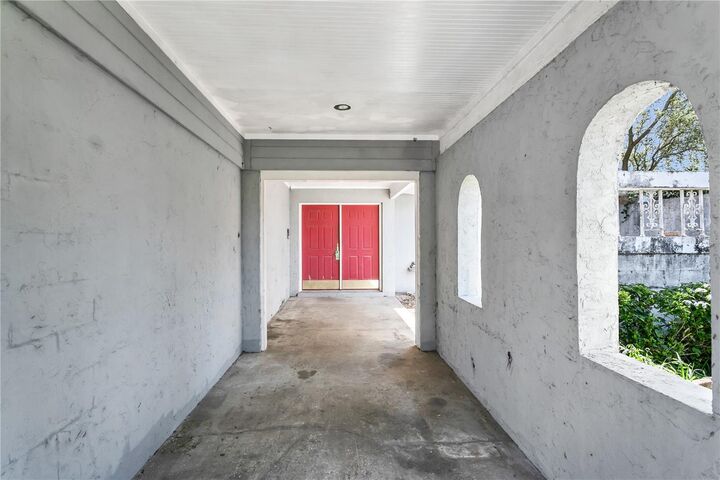 Property Photo:  6734 Twelve Oaks Boulevard  FL 33634 